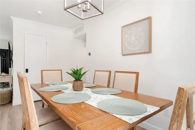 $9,000 | 2581 Poinciana Street, Naples, FL 34105