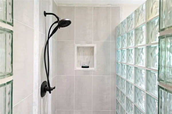 $9,000 | 2581 Poinciana Street, Naples, FL 34105