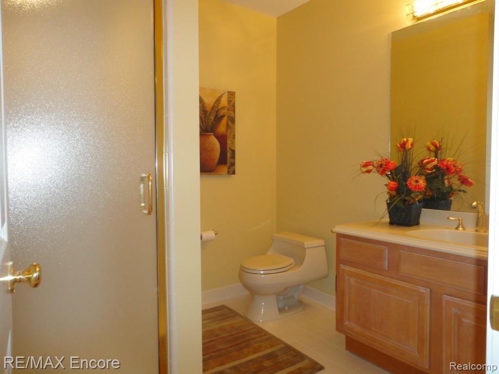 7789 Fieldstone Ridge Clarkston, MI 48348 - Photo 50 of 57 Full Bath in LL.jpg