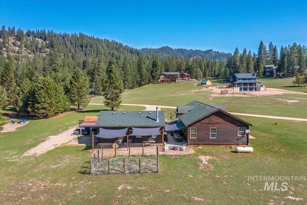 $684,900 | 9 Spring Gulch Road, Garden Valley, ID 83622