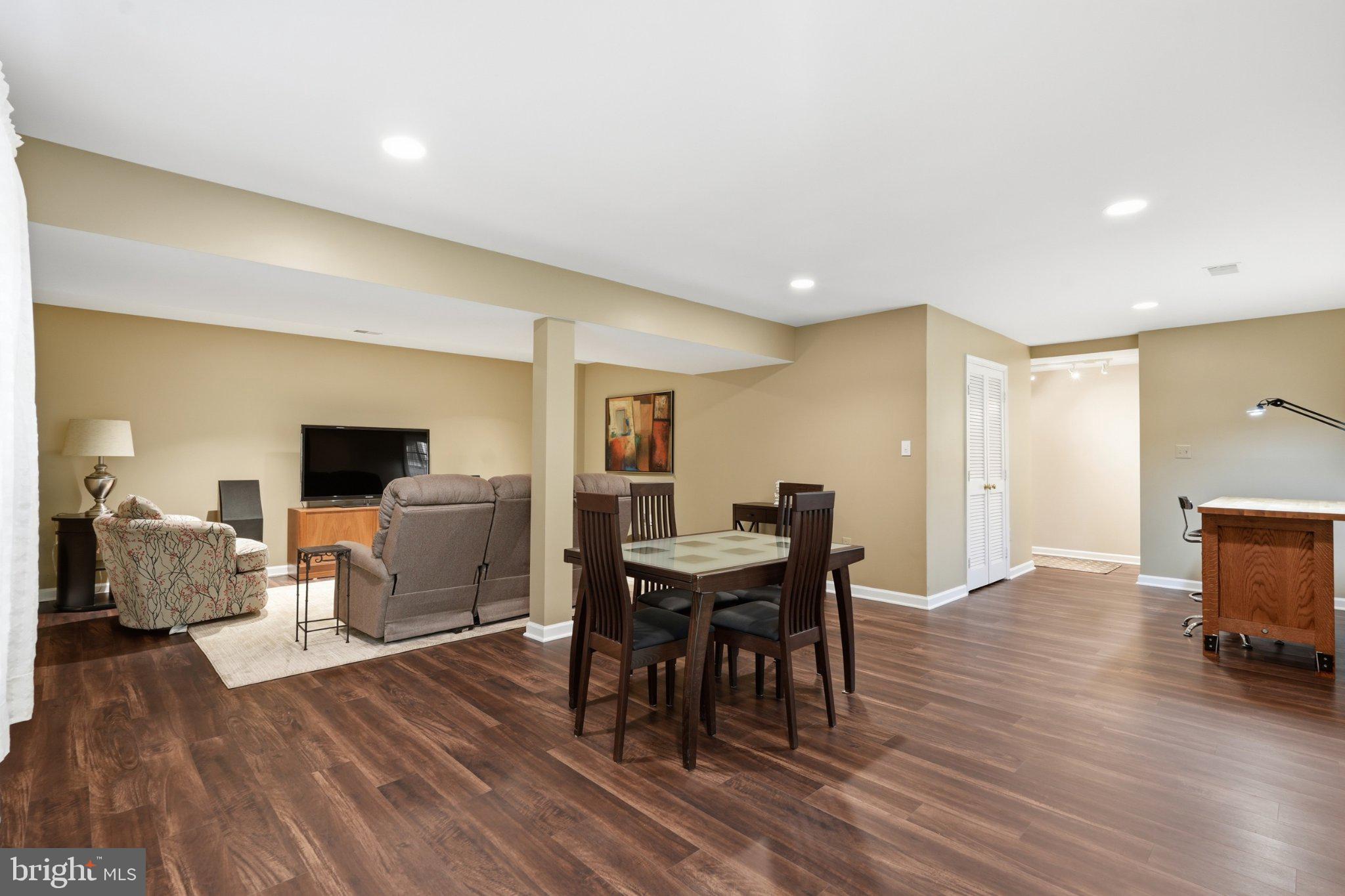 1252 Lamplighter Way Reston, VA 20194 - Photo 37 of 51 Gallery Image 37