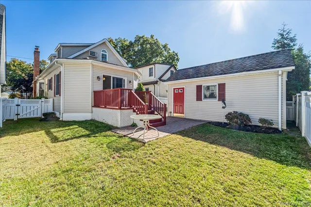 $999,000 | 96 Holland Avenue, Floral Park, NY 11001