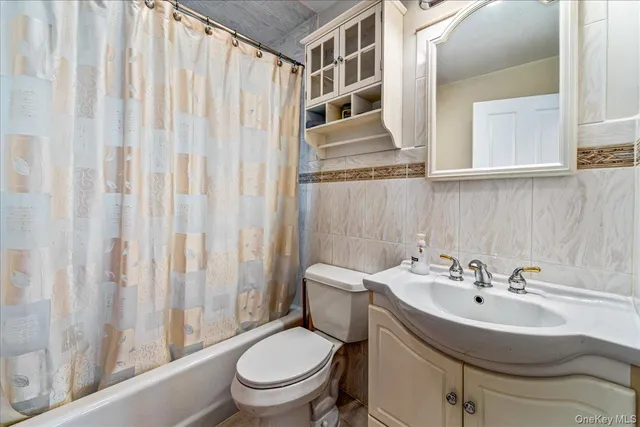 $999,000 | 96 Holland Avenue, Floral Park, NY 11001