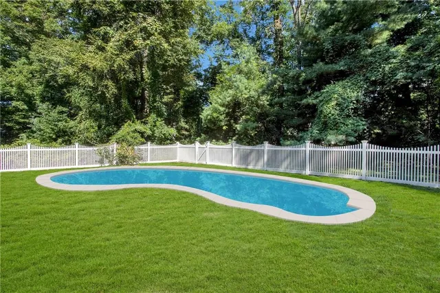 $2,995,000 | 4 Deer Run, Sparkill, NY 10976