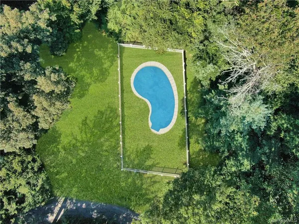 $2,995,000 | 4 Deer Run, Sparkill, NY 10976