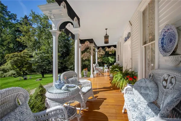 $2,995,000 | 4 Deer Run, Sparkill, NY 10976