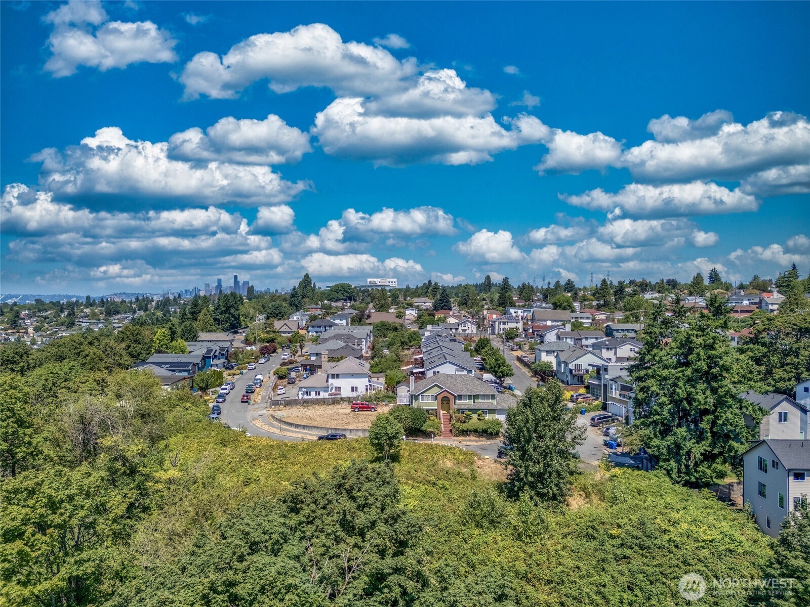 2021 South Raymond Street Seattle, WA 98108 - Photo 19 of 22 a view of a city