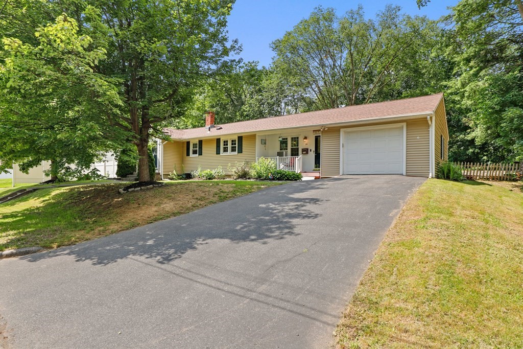 24 Saybrook Road Shrewsbury, MA 01545 - Photo 2 of 37 Gallery Image 2