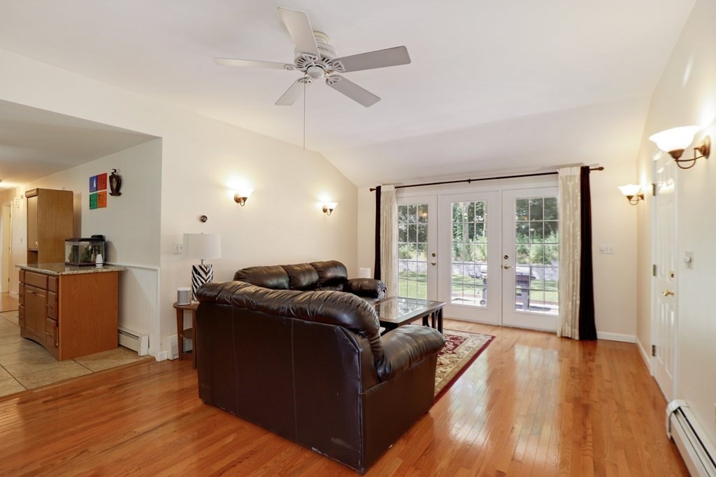 24 Saybrook Road Shrewsbury, MA 01545 - Photo 4 of 37 Gallery Image 4