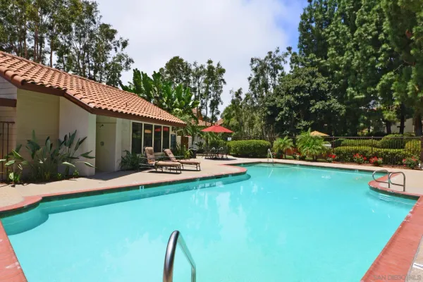 $2,595 | 12588 Carmel Creek Road, Unit 33, San Diego, CA 92130