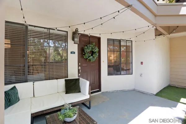 $2,595 | 12588 Carmel Creek Road, Unit 33, San Diego, CA 92130