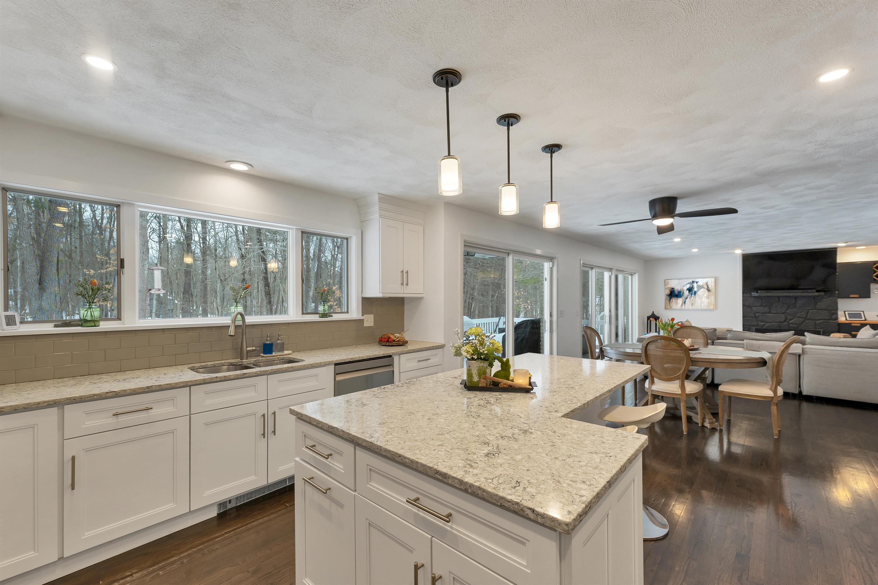16 Fox Run Lane, Unit 10382 Salem, NH 03079 - Photo 13 of 60