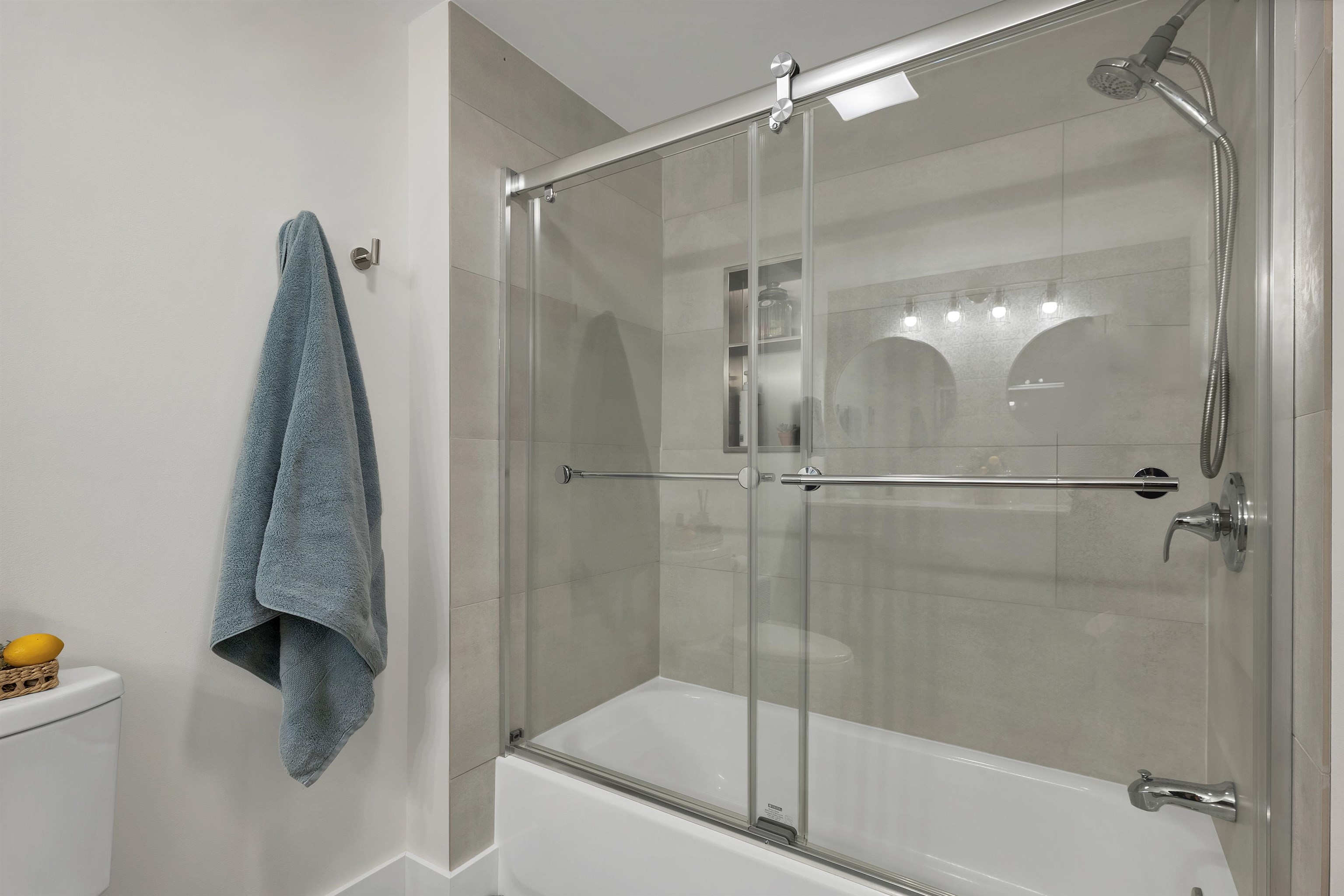 16 Fox Run Lane, Unit 10382 Salem, NH 03079 - Photo 53 of 60