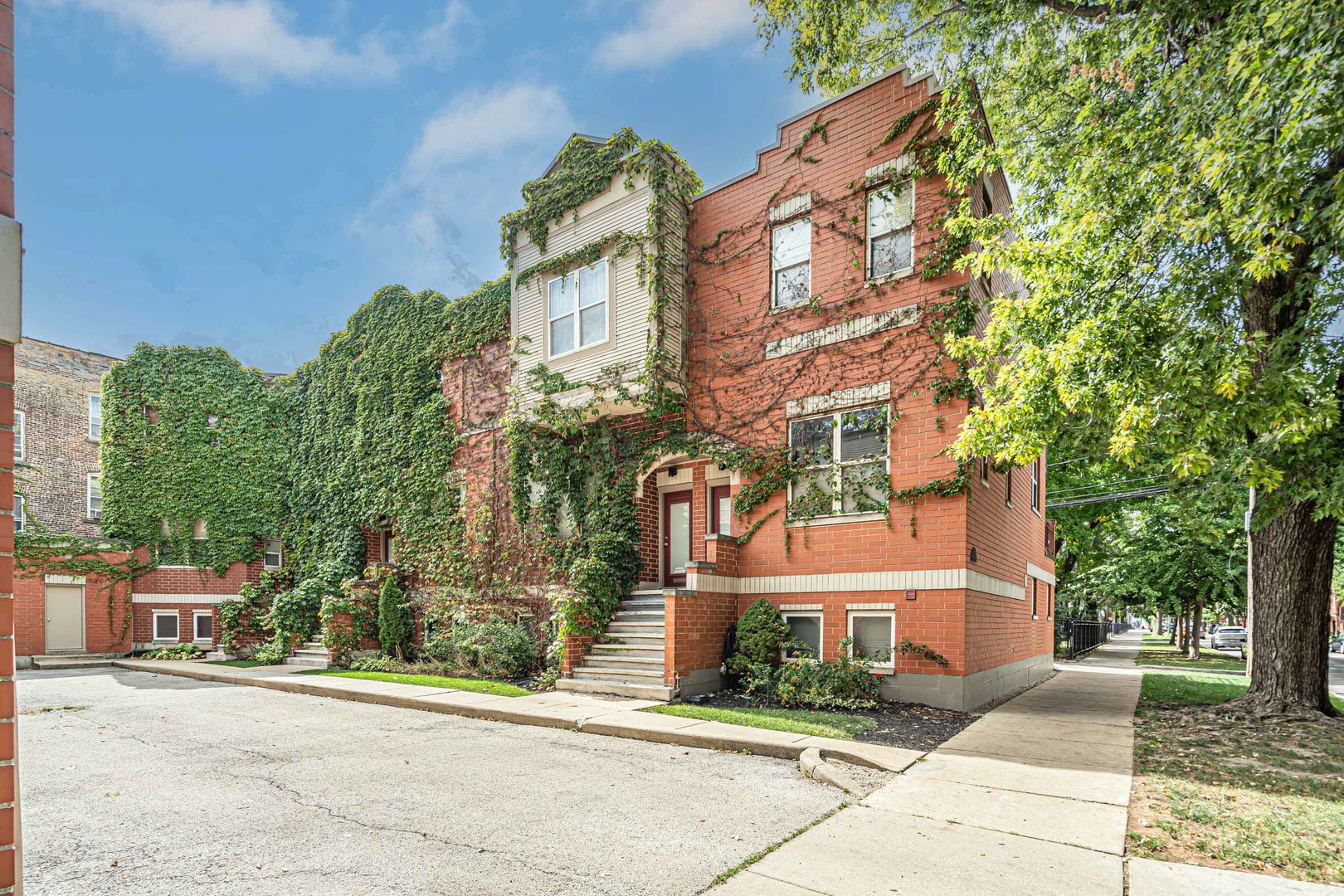 3811 West School Street, Unit C Chicago, IL 60618 - Photo 1 of 26