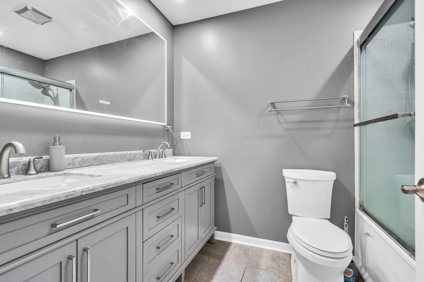 3811 West School Street, Unit C Chicago, IL 60618 - Photo 14 of 26