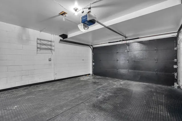 a street view with residential house