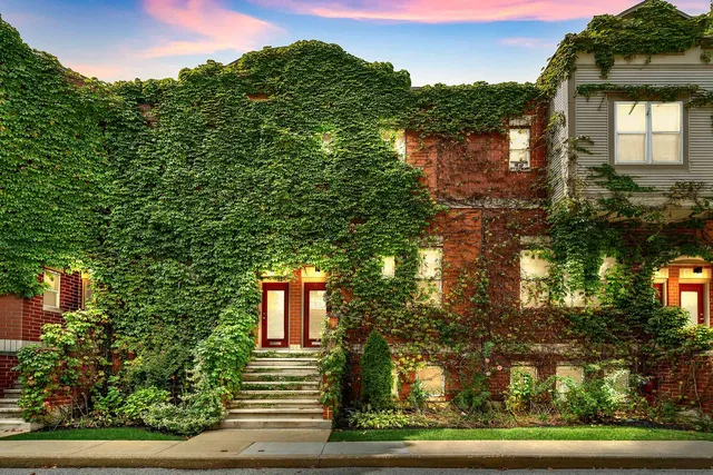 $469,900 | 3811 West School Street, Unit C, Chicago, IL 60618