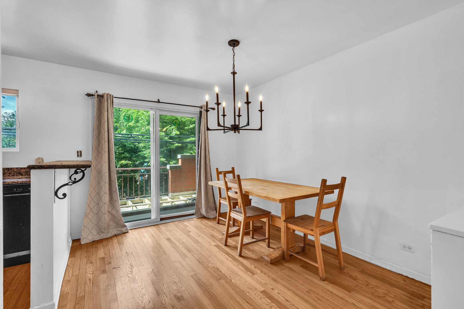 3811 West School Street, Unit C Chicago, IL 60618 - Photo 8 of 26