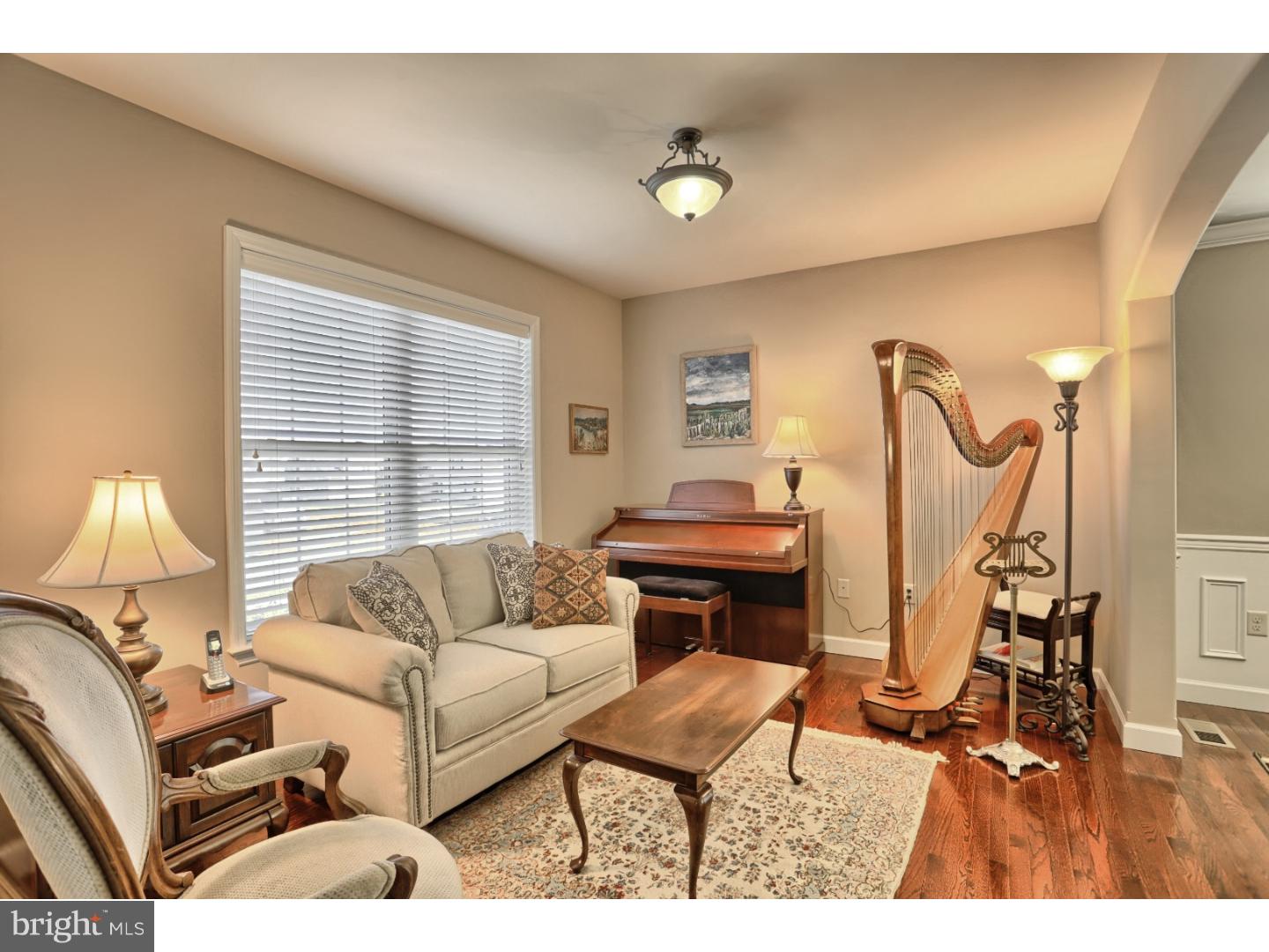 660 Ebersole Road Reading, PA 19605 - Photo 3 of 24 Living Room