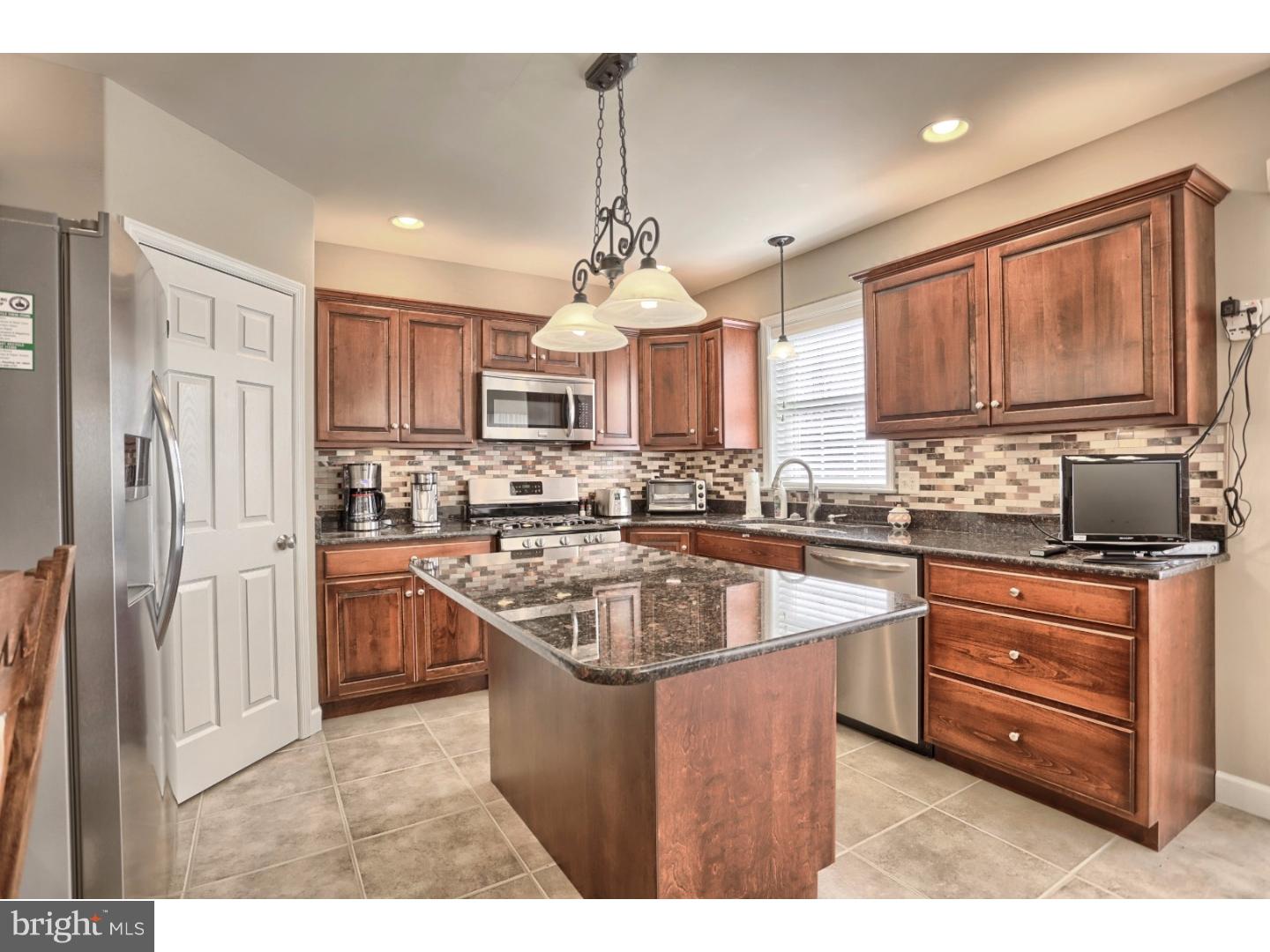 660 Ebersole Road Reading, PA 19605 - Photo 7 of 24 Kitchen