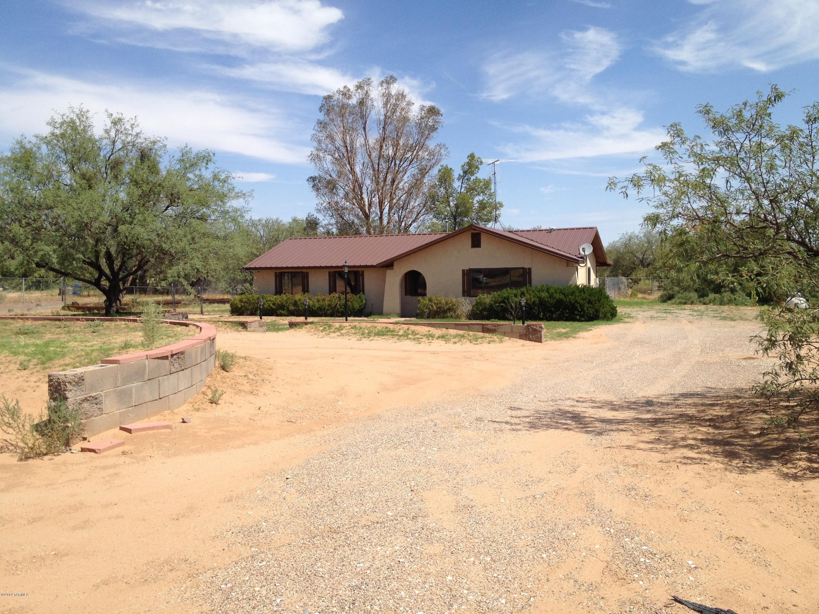 2727 East Davis Road Sahuarita, AZ 85629 - Photo 4 of 10