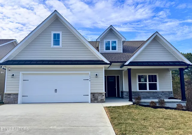 $589,900 | 1576 Green Meadows Lane, Lenoir City, TN 37771