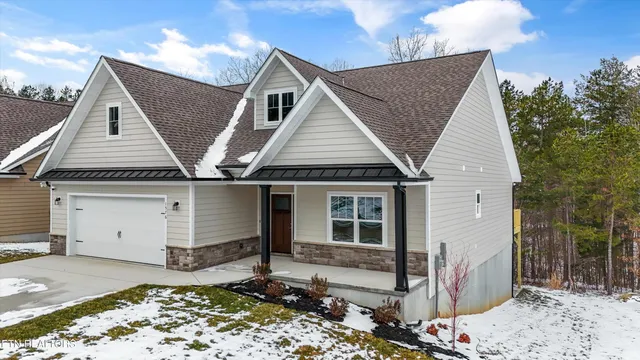 $589,900 | 1576 Green Meadows Lane, Lenoir City, TN 37771
