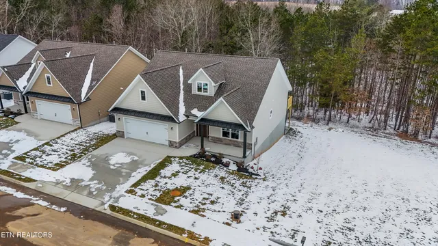 $589,900 | 1576 Green Meadows Lane, Lenoir City, TN 37771