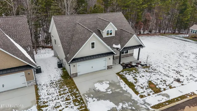 $589,900 | 1576 Green Meadows Lane, Lenoir City, TN 37771