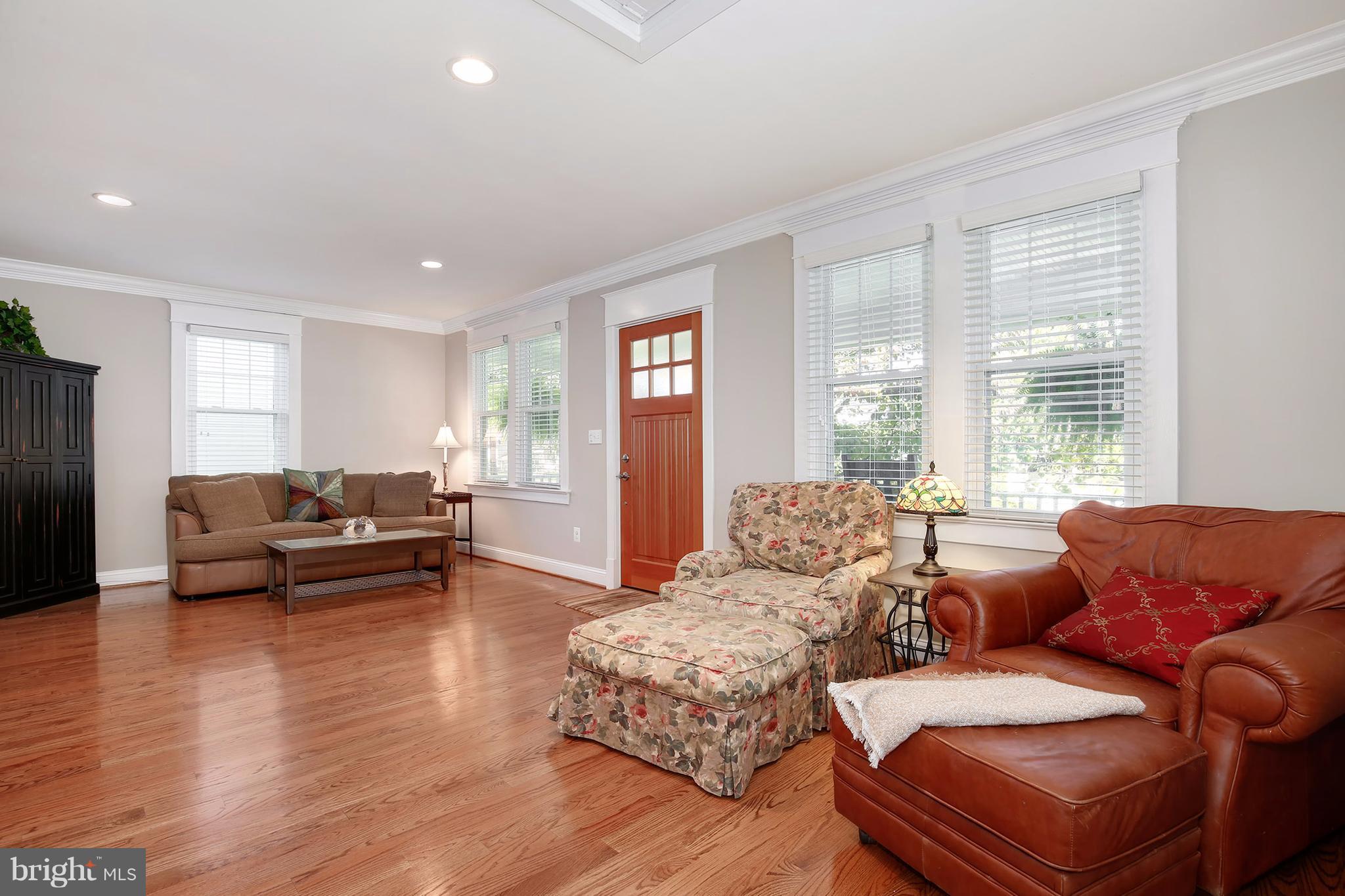 405 Baltimore Road Rockville, MD 20850 - Photo 5 of 30 Family Room