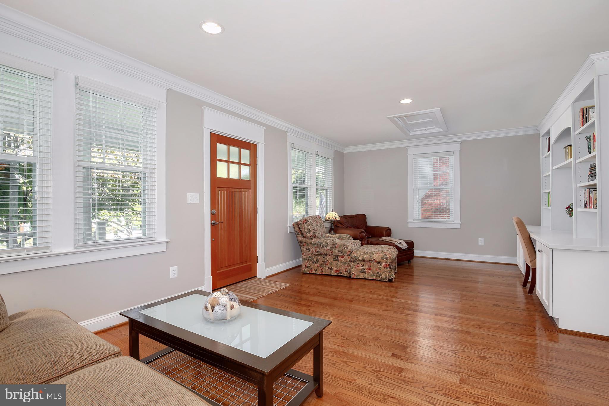405 Baltimore Road Rockville, MD 20850 - Photo 9 of 30 Family Room