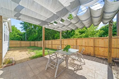 $290,000 | 1109 South Woodbury Street, Independence, MO 64050