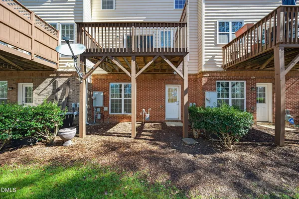 $2,200 | 4054 Yellowfield Way, Cary, NC 27518