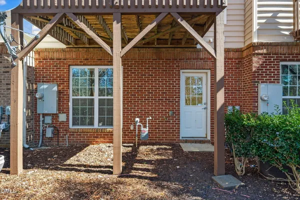 $2,200 | 4054 Yellowfield Way, Cary, NC 27518