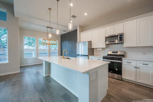 $3,800 | 29203 Cheyenne Ridge, Boerne, TX 78015