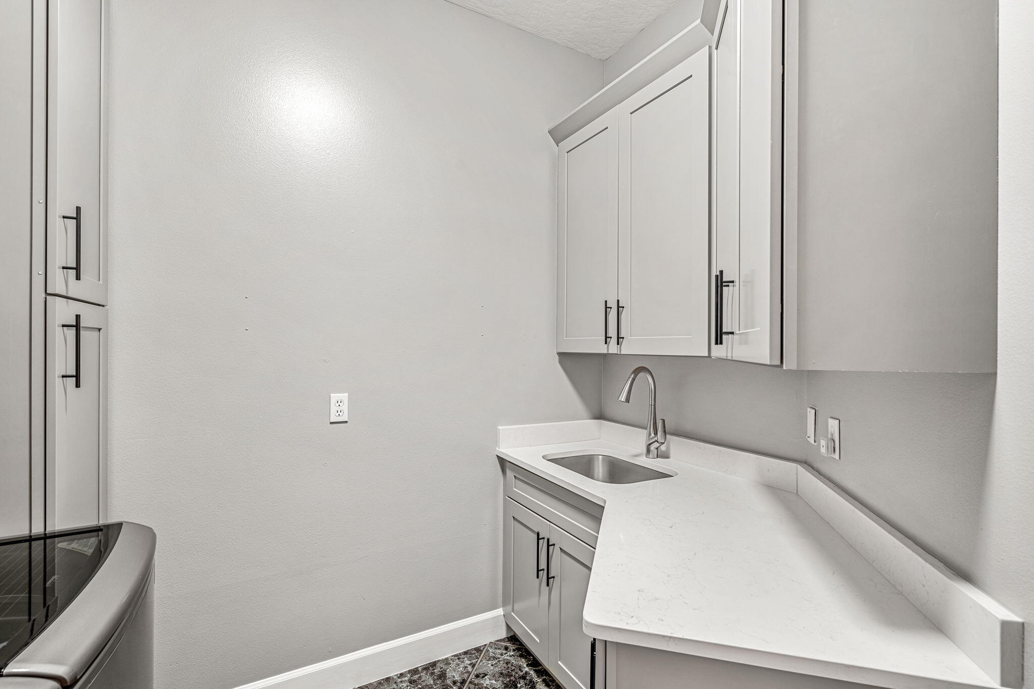 3920 Postridge Trail Melbourne, FL 32934 - Photo 13 of 34 28-web-or-mls-DSC00285-HDR