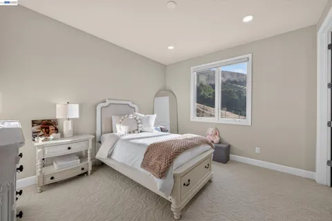 $3,849,000 | 200 Cliffecastle Court, San Ramon, CA 94583