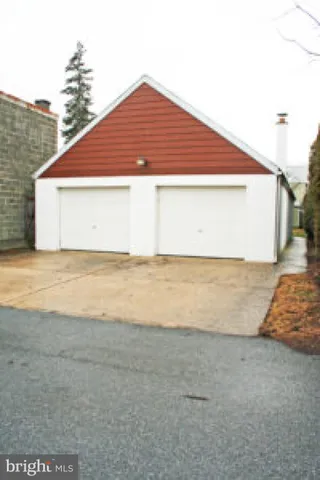 $250,000 | 147 South Spruce Street, Lititz, PA 17543