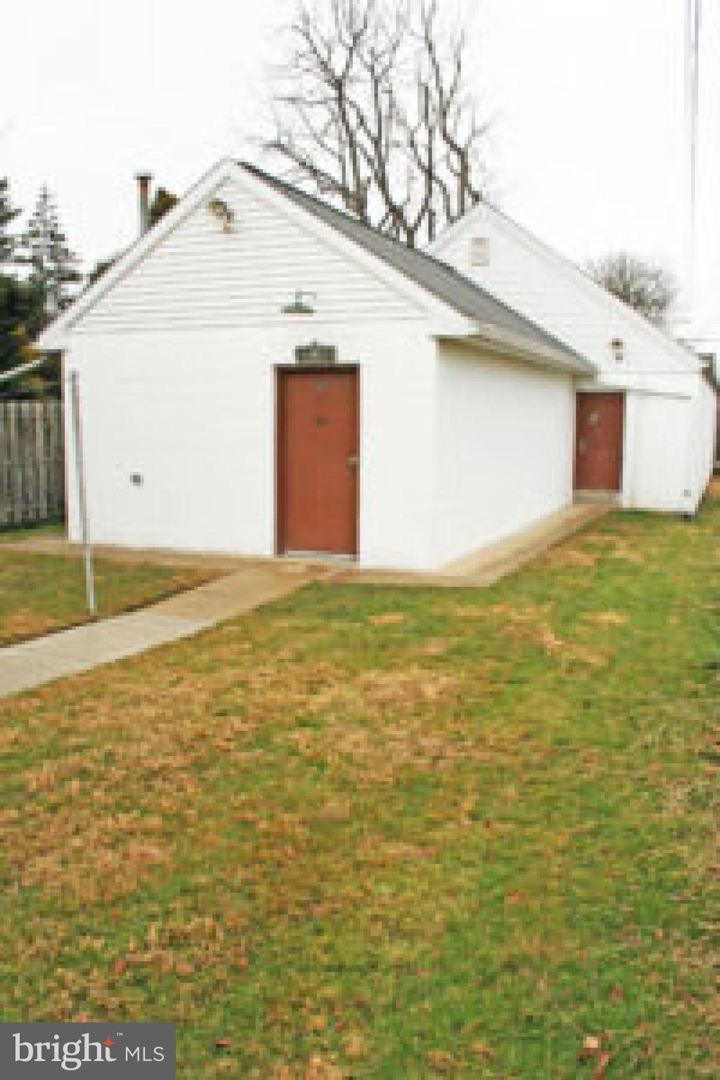 147 South Spruce Street Lititz, PA 17543 - Photo 9 of 40