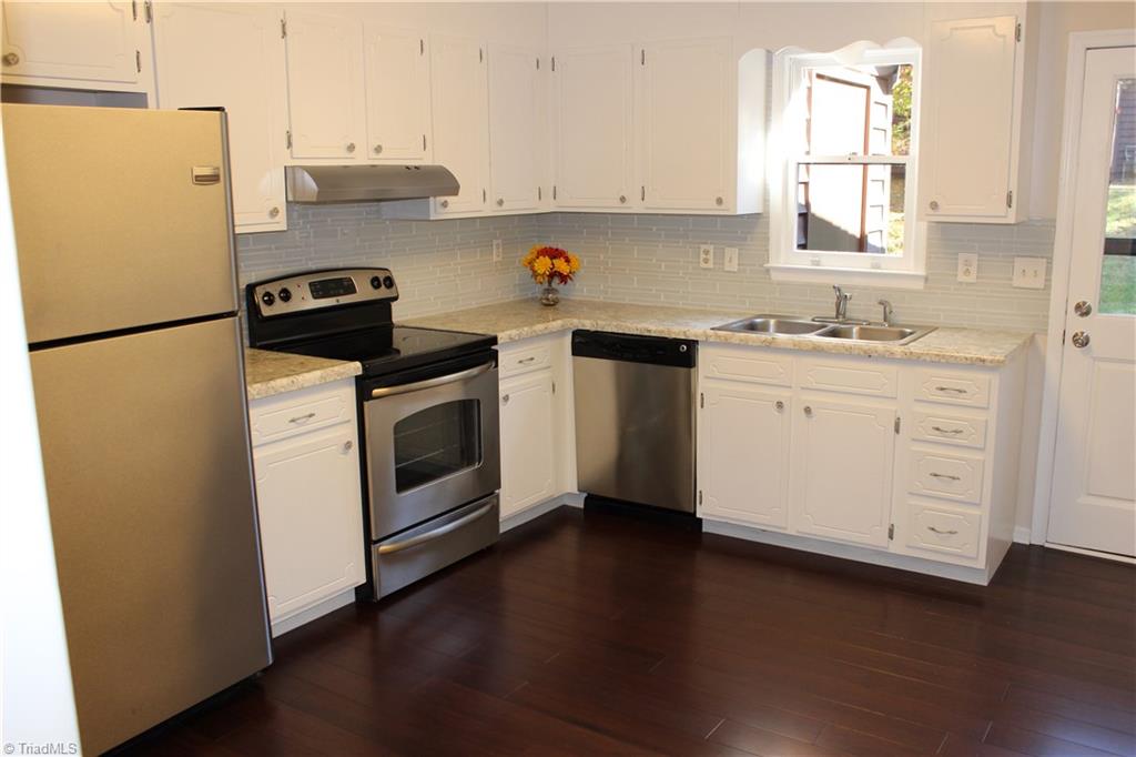3113 Rockingham Road High Point, NC 27265 - Photo 5 of 8
