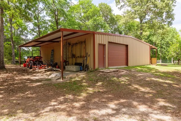 $449,900 | 2328 Farm To Market 819, Diboll, TX 75941