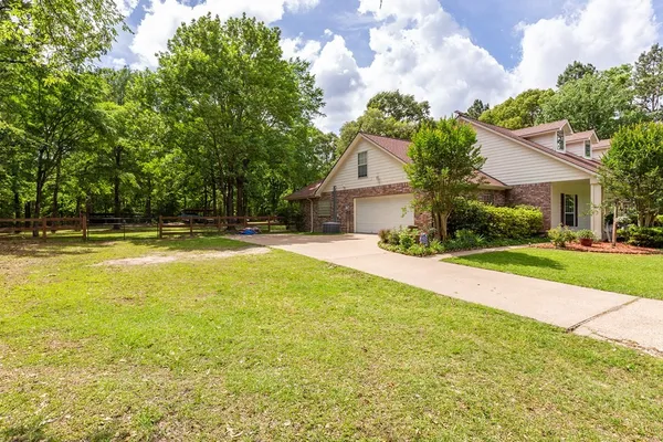 $449,900 | 2328 Farm To Market 819, Diboll, TX 75941