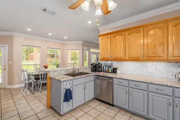$449,900 | 2328 Farm To Market 819, Diboll, TX 75941