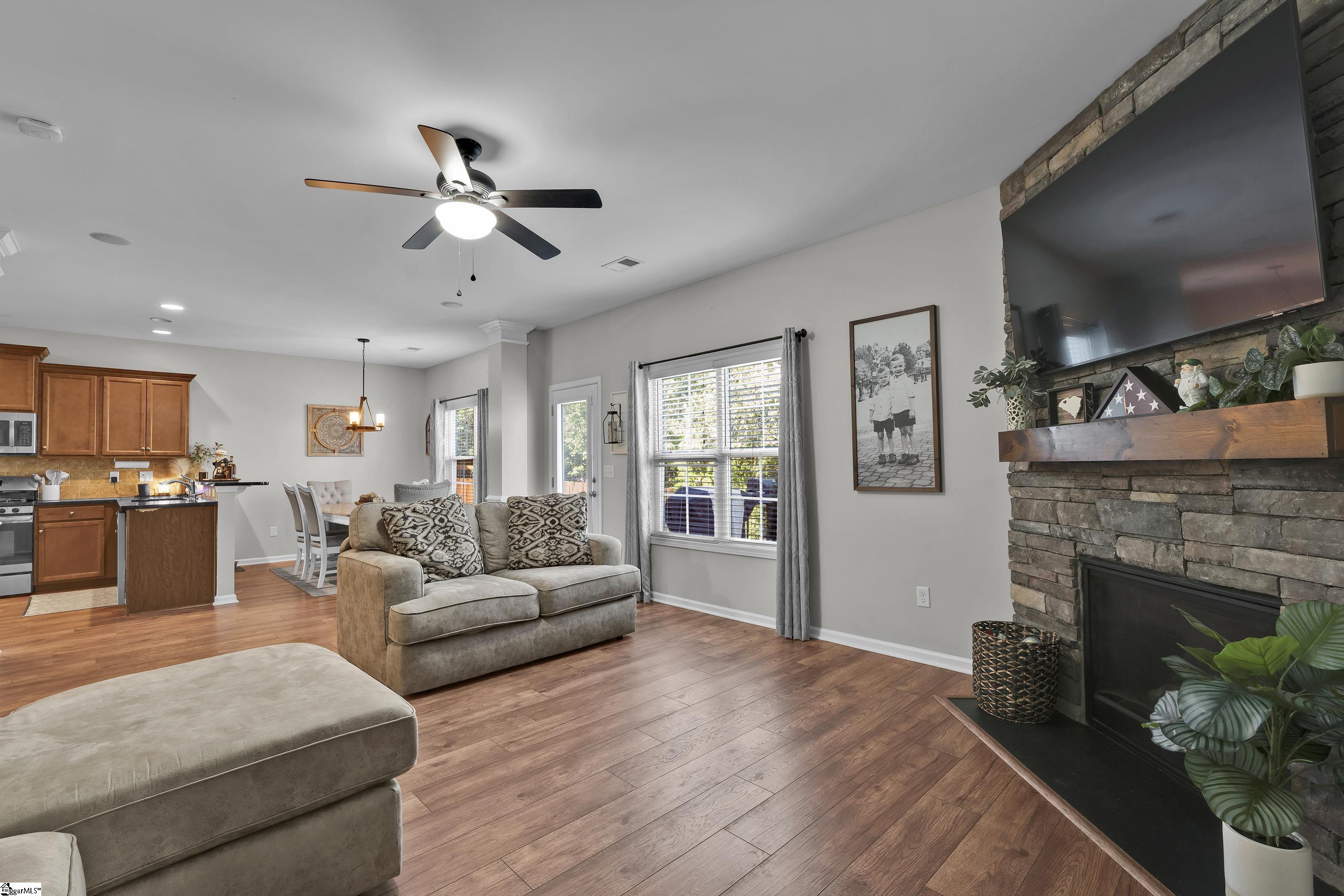 243 Castleton Circle Boiling Springs, SC 29316 - Photo 6 of 27