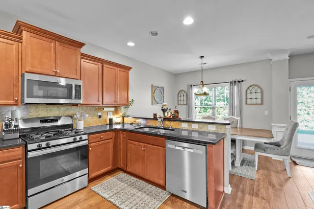 $365,000 | 243 Castleton Circle, Boiling Springs, SC 29316