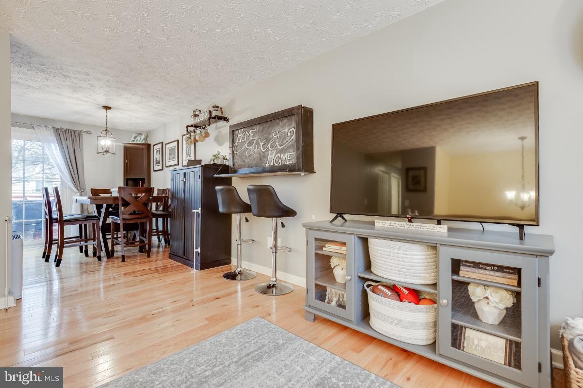 8280 Wold Den Court Springfield, VA 22153 - Photo 15 of 38