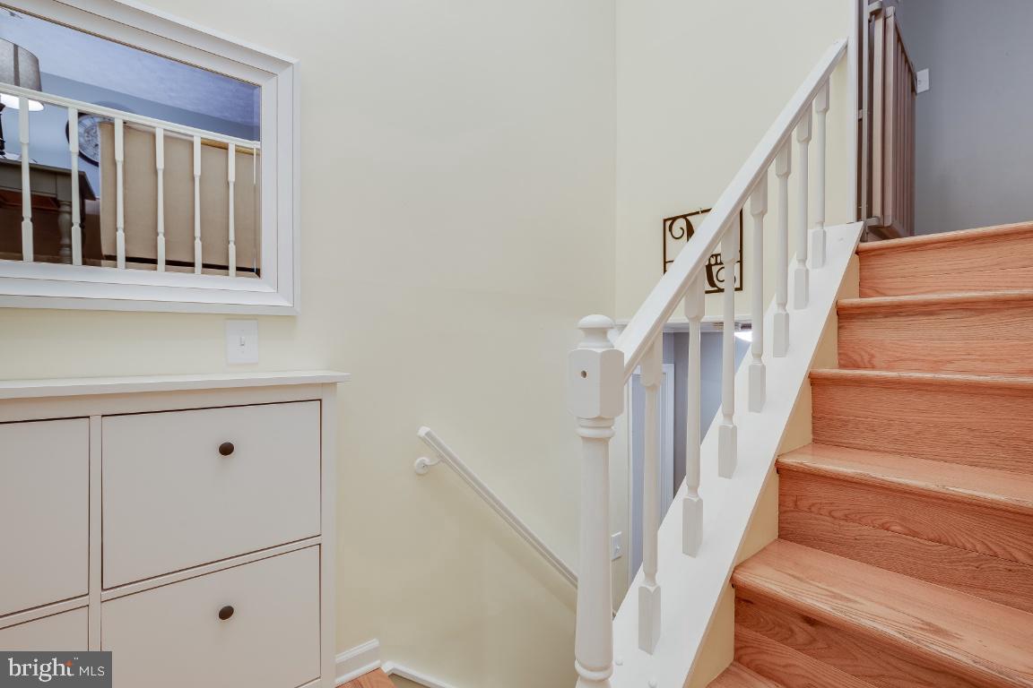 8280 Wold Den Court Springfield, VA 22153 - Photo 16 of 38