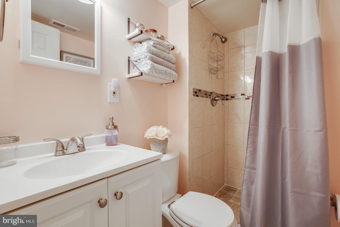 8280 Wold Den Court Springfield, VA 22153 - Photo 19 of 38