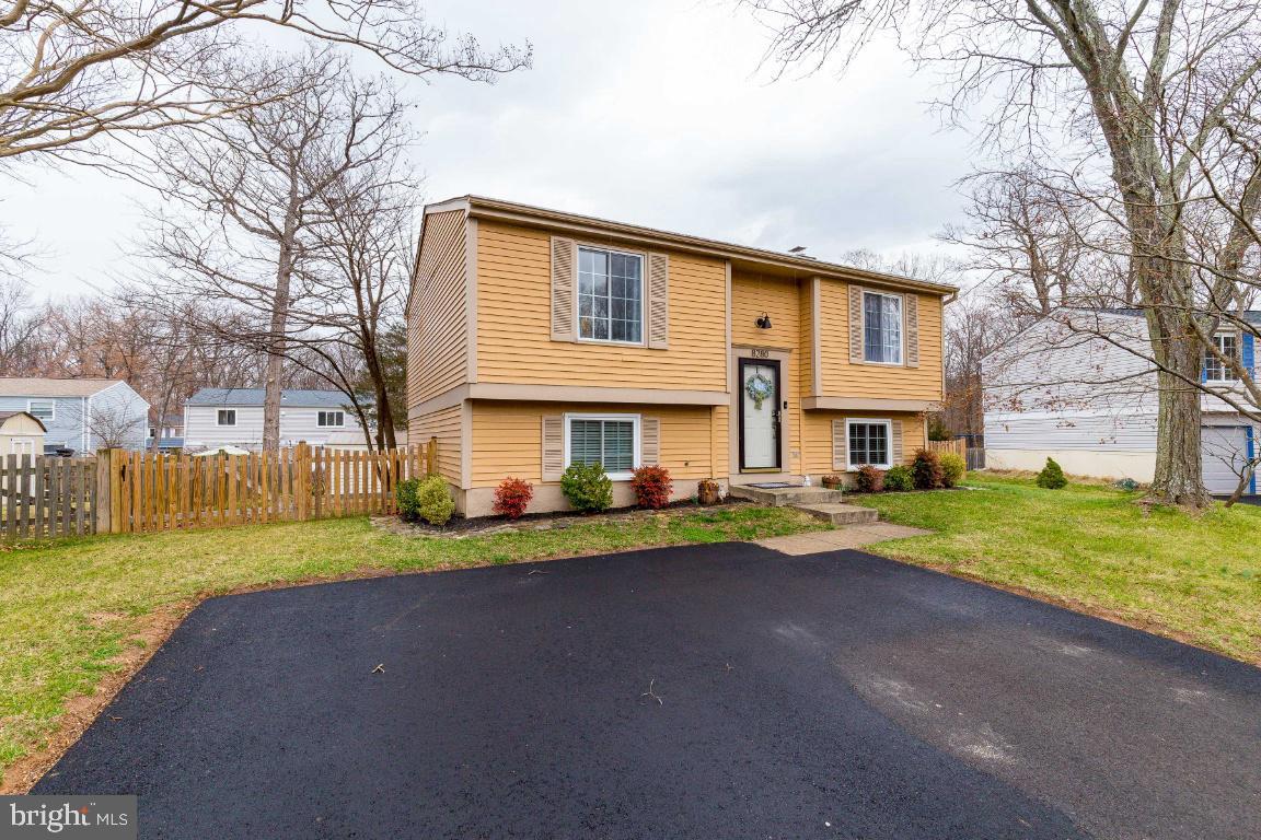 8280 Wold Den Court Springfield, VA 22153 - Photo 2 of 38