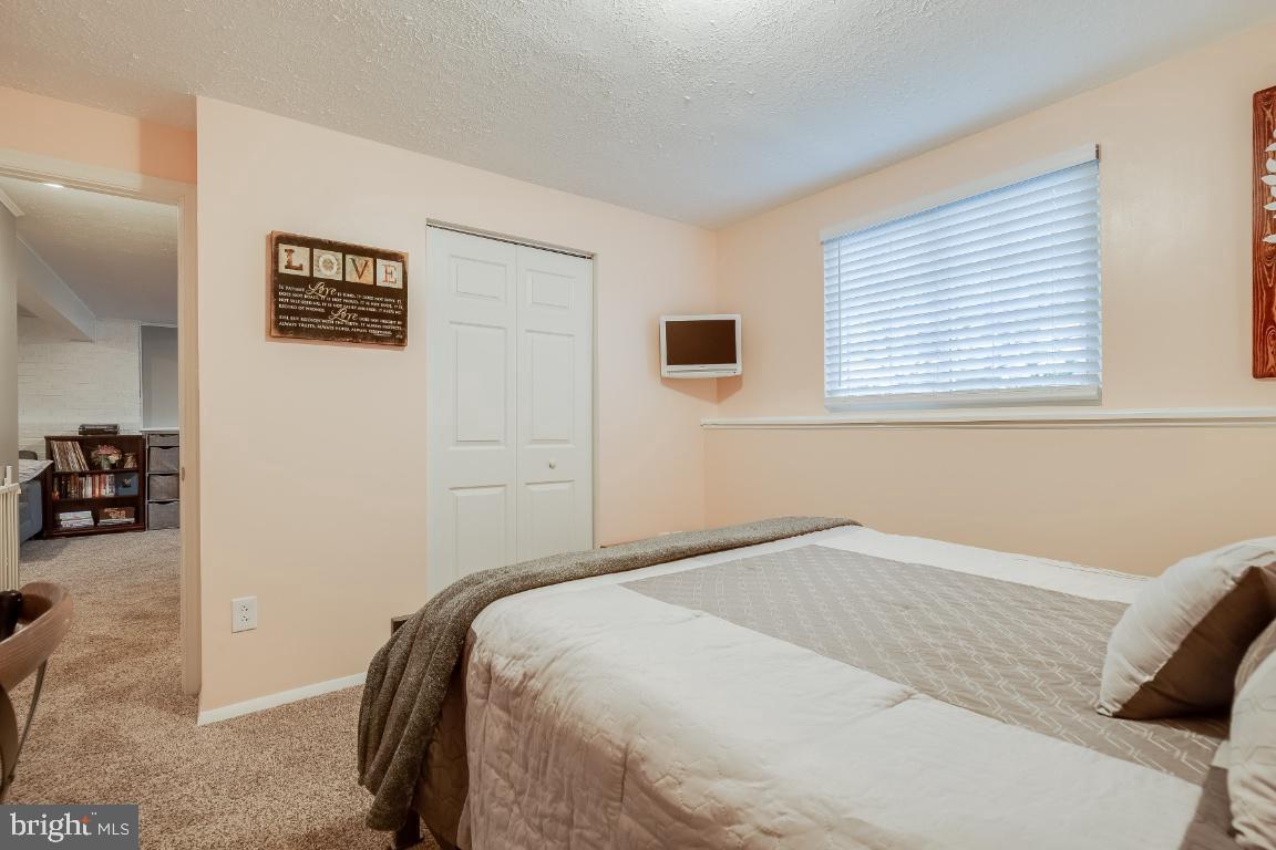 8280 Wold Den Court Springfield, VA 22153 - Photo 24 of 38